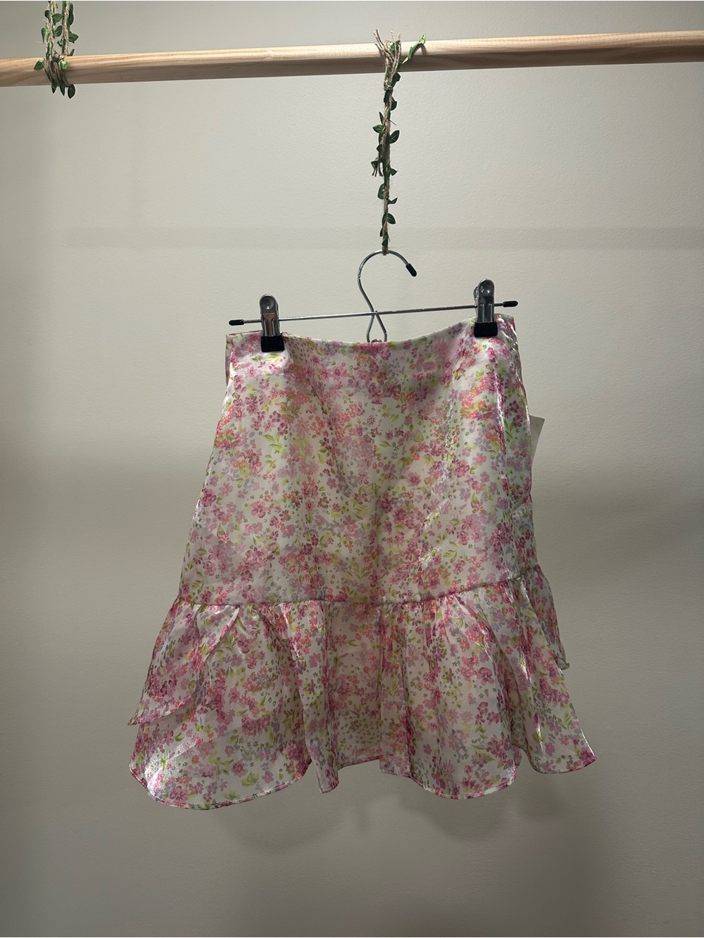 Wildfox Pink and White Floral Ruffle Skater Skirt